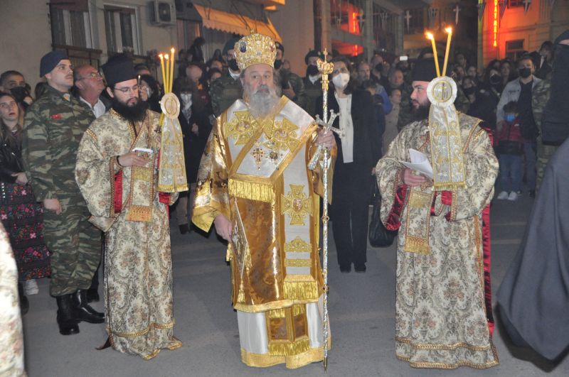 Τά ἅγια Πάθη τοῦ Κυρίου μας ἡ Ἀποκαθήλωσις καί ὁ Ἐπιτάφιος στόν Ἱερό Μητροπολιτικό Ναό Δράμας